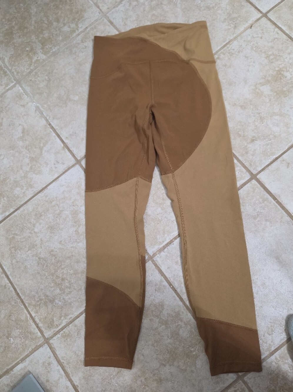 Lululemon Two-Tone Tan & Brown Stretch Leggings